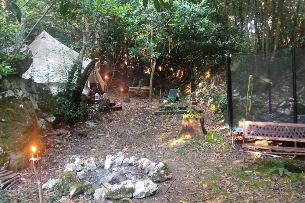 Treehouse in rural forest area, charming Tipi Glamping tent in downtown area in Ruiloba, Cantabrian Coast