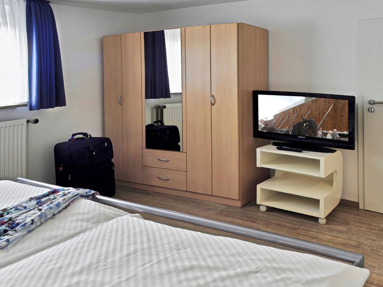 Ganze Ferienwohnung, Ferienwohnung Lippold - Ferienwohnung 1 - 70 qm² Dachgeschoss in Bad Salzuflen, Kreis Lippe