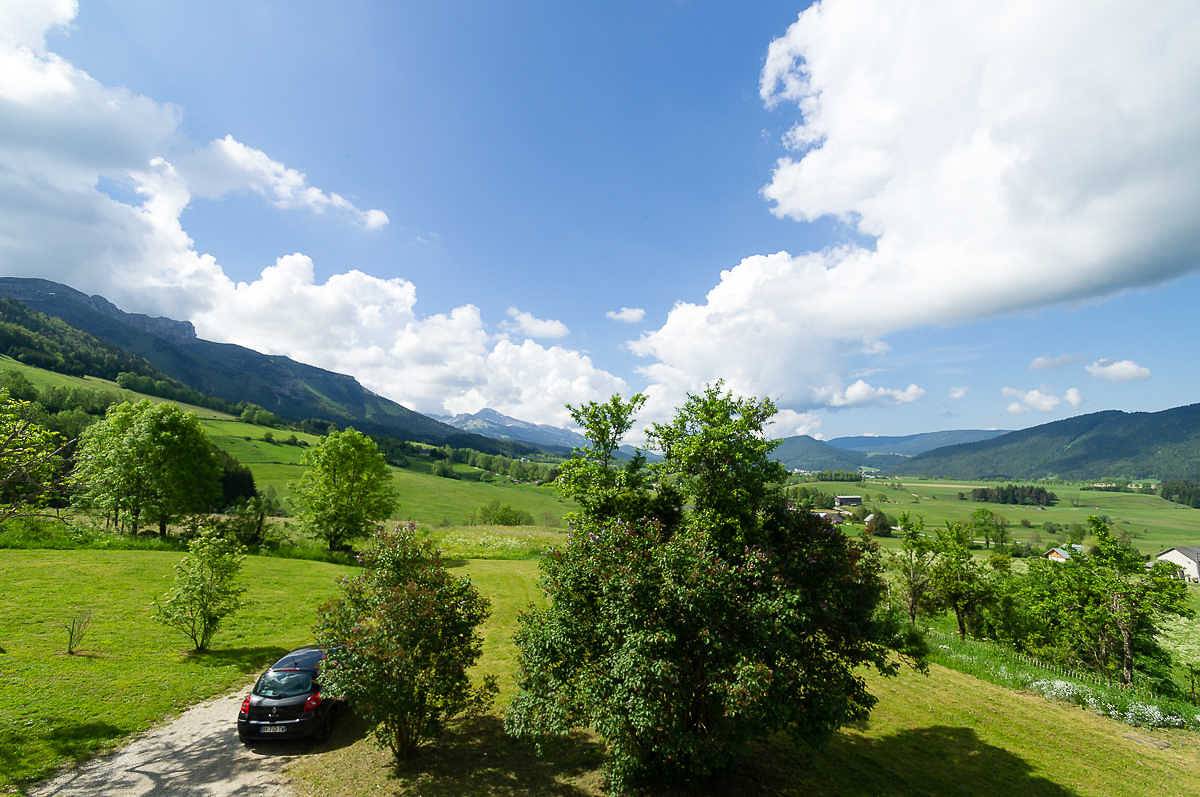 Gîte confortable avec parking, jardin et Internet - près des remontées mécaniques ! in Lans-en-Vercors, Parc naturel régional du Vercors