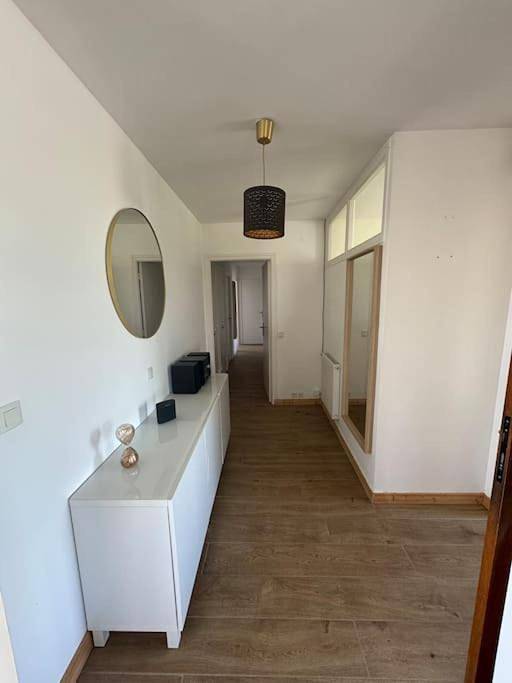 Appartement entier, Apartment in Saint-Martin-des-Champs, Région de Morlaix