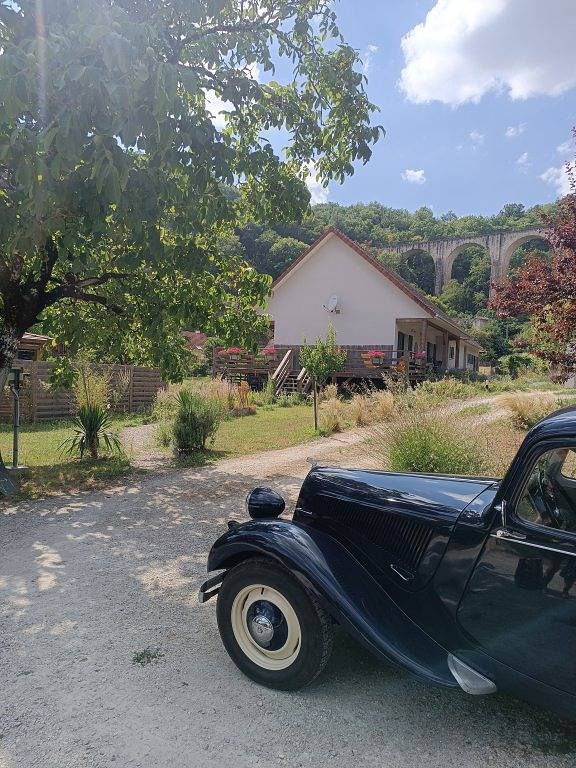Chambre d’hôte pour 2 personnes, avec jacuzzi ainsi que piscine et jardin dans le Lot - 2