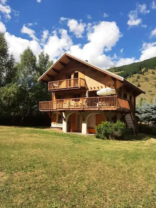 Casa rural para 10 personas, con jardín y jacuzzi - 1