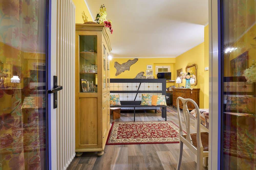 Appartamento intero, \"Annina'S House\" Centro Varenna, lago di Como bello come scritto da Rick Steves in Varenna, Comune di Varenna