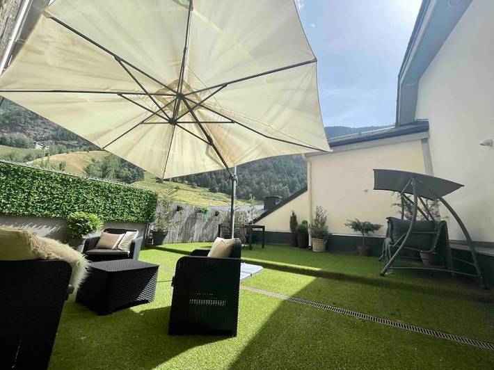 Gîte pour 2 personnes, avec vue et jardin dans Arinsal - 4