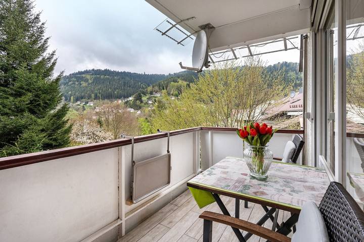 Gehele studio, Studio 'Tannenwald' met balkon en draadloos internet in Bad Wildbad, Noordelijk Zwarte Woud