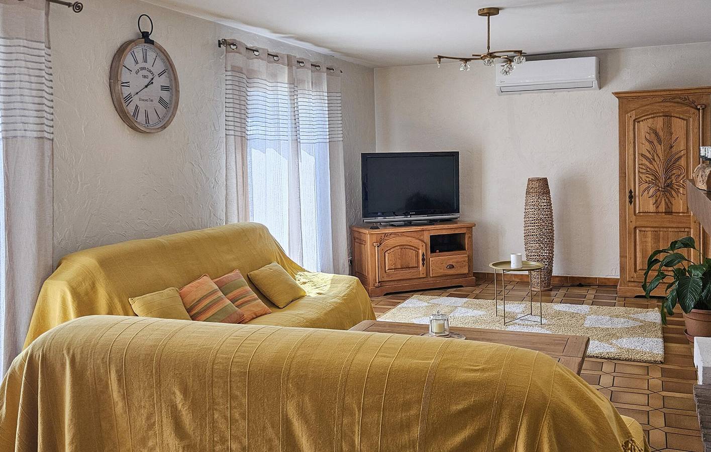 Oase am Pool: 187 m² mit Klimaanlage, Parkplatz und Terrasse in Peymeinade, Cannes und Umgebung