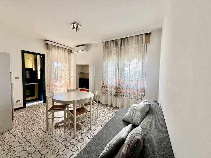 Appartement entier, Appartement de vacances pour 4 personnes avec jardin in Lido di Jesolo, Jesolo-City