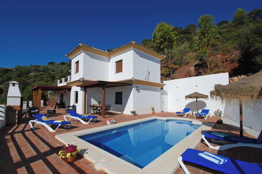 Villa Torcal 1, 8 Pers,Piscine chauffée, A/C,Wifi,Magnifique Villa, Petfriendly in Comares, Province de Málaga