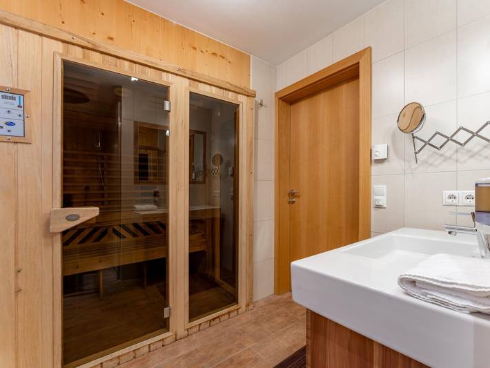 Chalet für 22 Personen, mit Sauna und Balkon in Saalbach-Hinterglemm-Leogang - 2