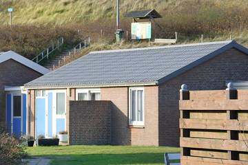 Ferienhaus für 6 Personen, mit Terrasse und Balkon/Terrasse in Callantsoog