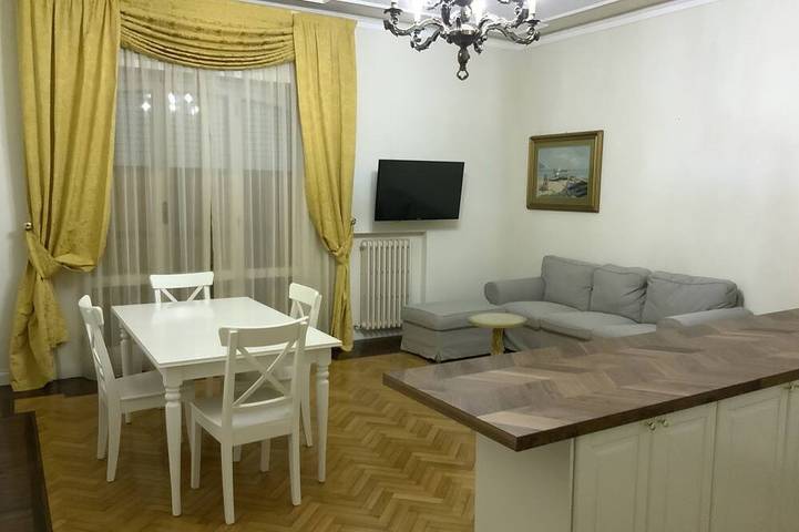 Ferienhaus für 8 Personen, mit Balkon in Civitanova Marche