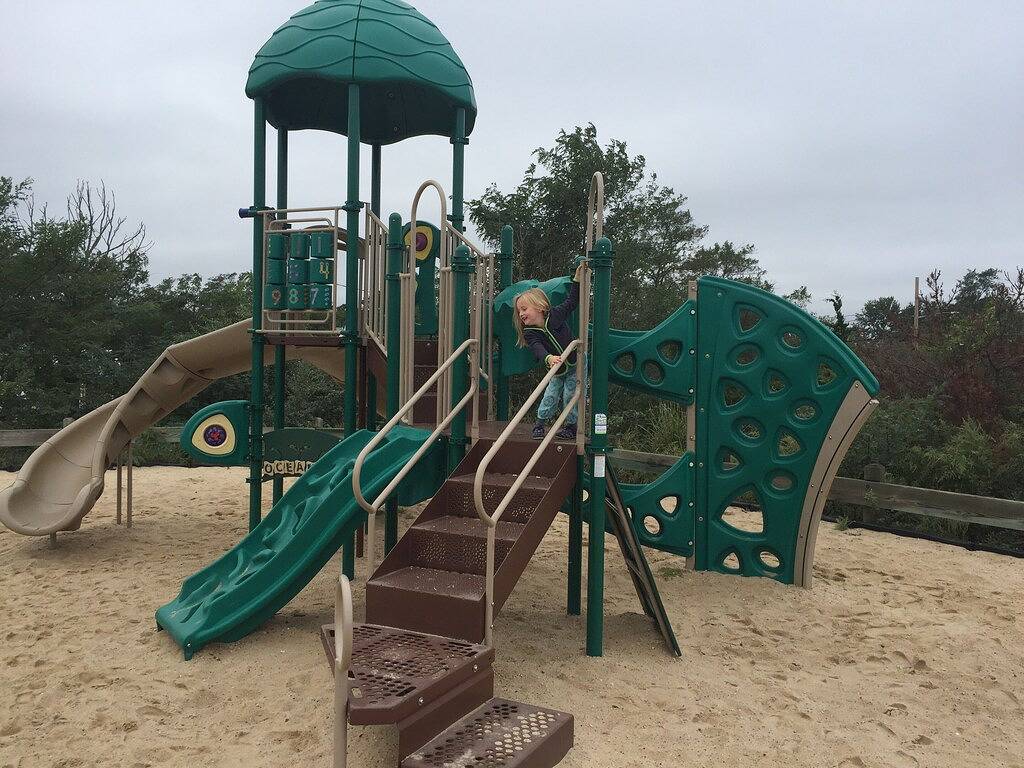 5 Schlafzimmer Waterfront Flucht in Mastic, North Fork