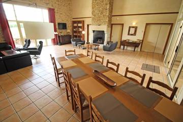 Gîte pour 20 Personnes dans Saint-Laurent-sur-Gorre, Région de Rochechouart, Photo 3