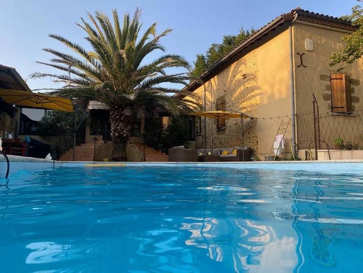 Chambre d’hôte pour 2 personnes, avec Terrasse et Jardin ainsi que Piscine et Vue sur le lac à Le Houga
