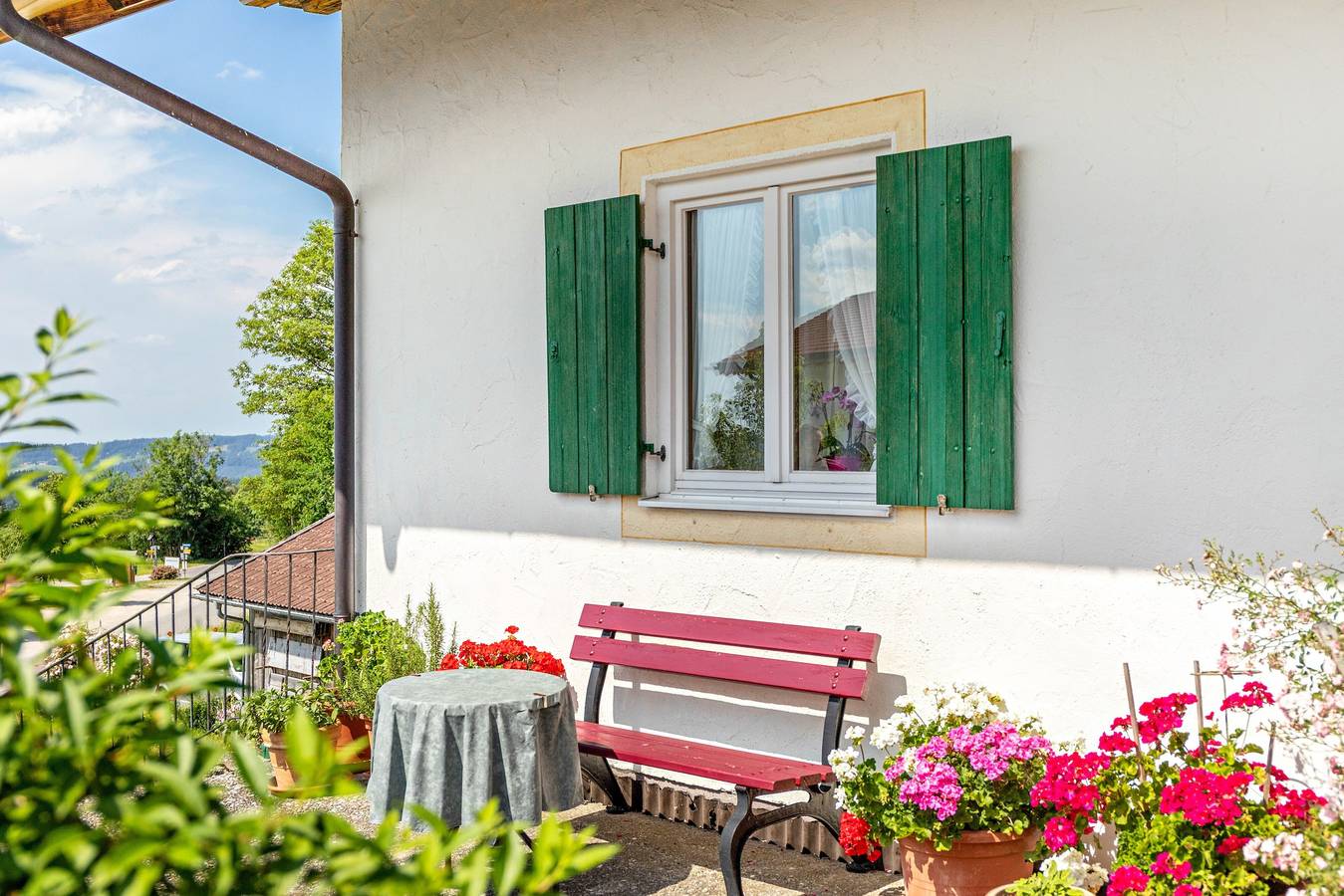 Ganze Wohnung, Ferienwohnung Panorama mit Balkon, Fernsicht und Wlan in Bad Kohlgrub, Bayerische Alpen