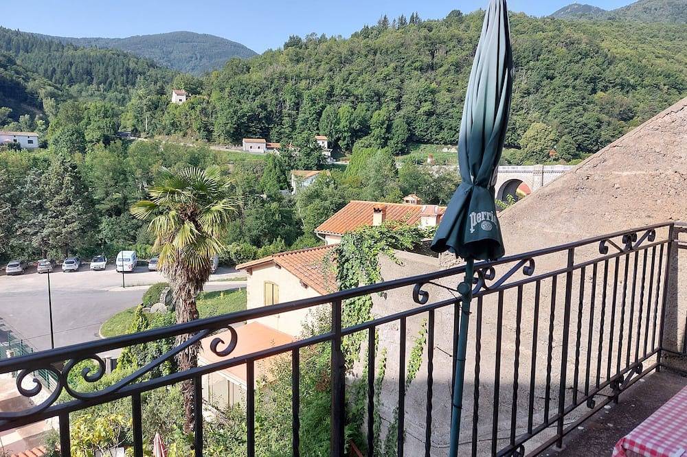 Appartement entier, Loue Studio Prats De Mollo. 2 Pers. Plus Beau Viiage De France. in Prats-de-Mollo-la-Preste, Région de Céret