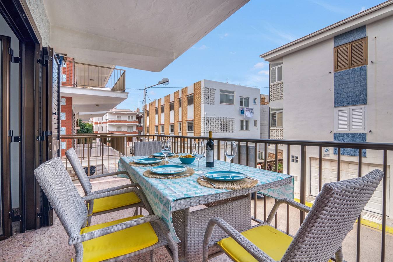 Ganze Wohnung, Apartment „Brooklyn 1“ mit Wlan, 1 Minute vom Strand entfernt in Oliva, Costa de Valencia