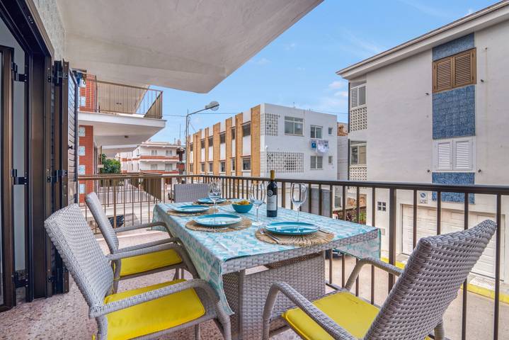 Ferienwohnung für 5 Personen, mit Balkon in Oliva - 2