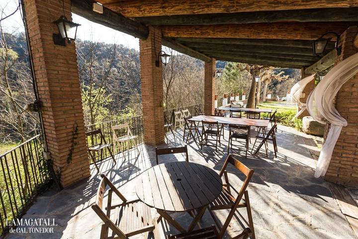 Hôtel pour 2 personnes, avec vue ainsi que piscine et jardin, animaux acceptés dans San Celoni - 2