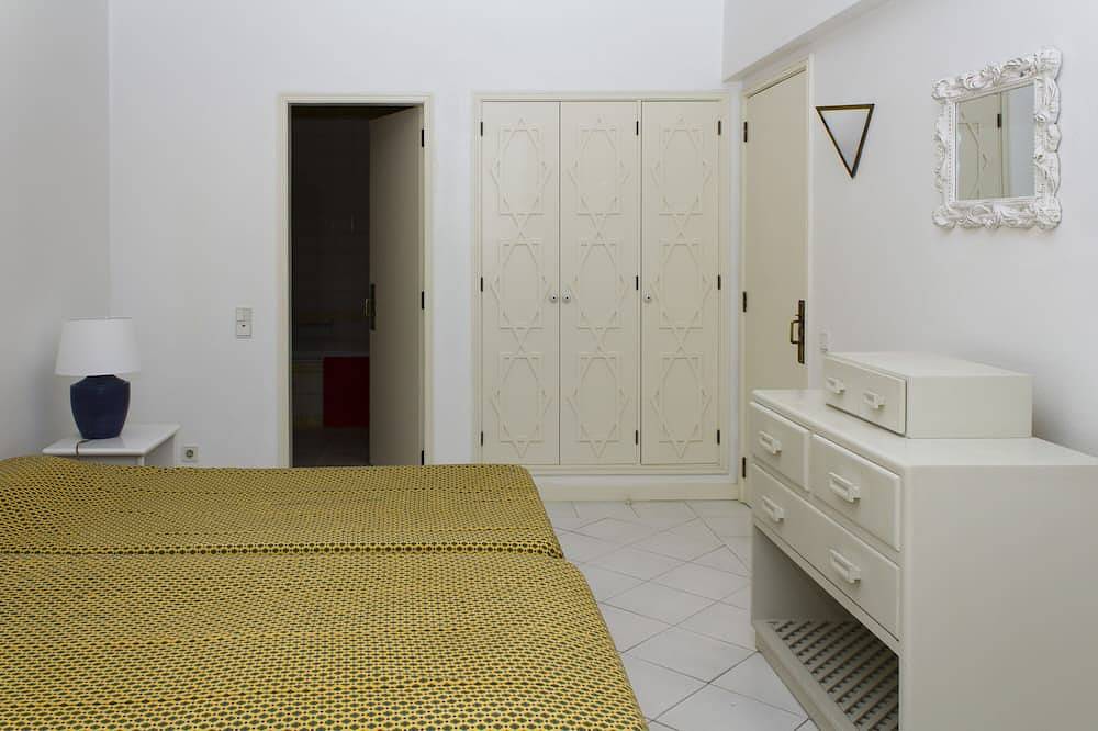 Apartamento entero, Apartamento en complejo Prainha, a 50 m de la playa y 2 piscinas in Praia da Prainha, Alvor