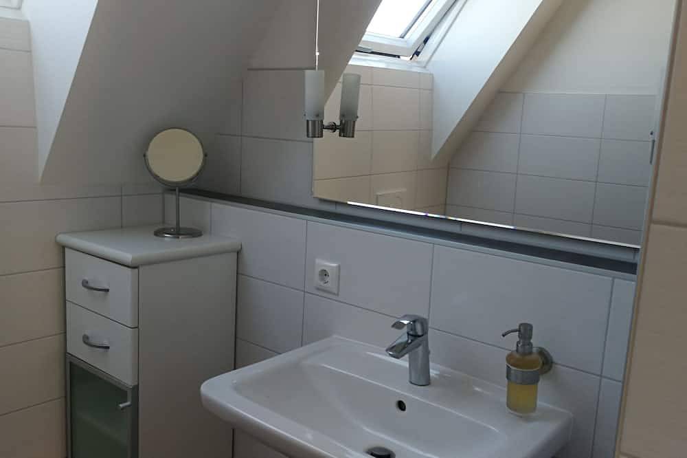Ganze Wohnung, München Waldperlach , ruhig und sehr schöne Wohnung in München Perlach, München