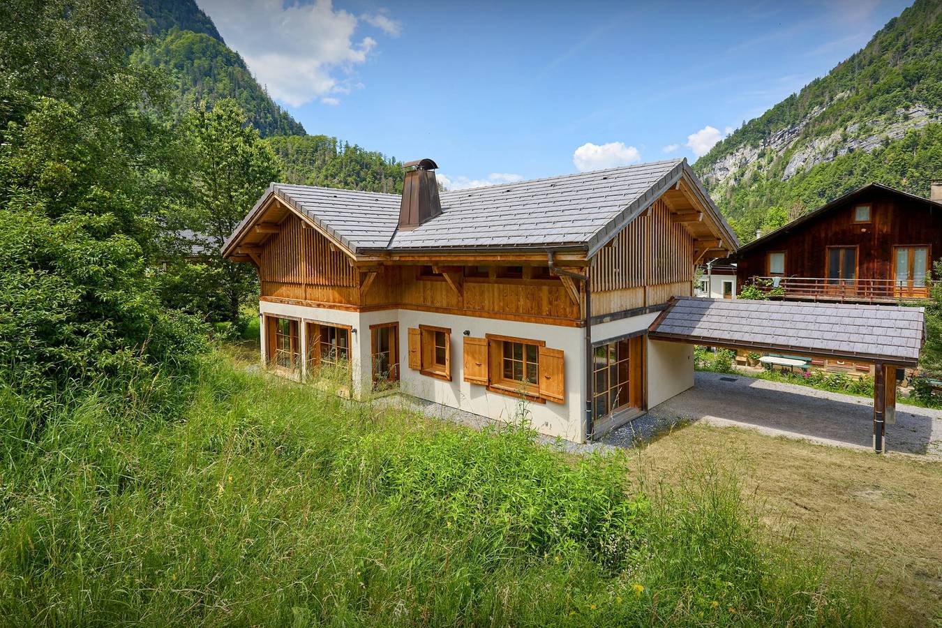 Contemporary chalet for 13 in scenic mountain village - Ovo Network in Sixt-Fer-à-Cheval, Bonneville region