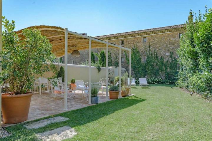 Location de vacances pour 7 personnes, avec piscine ainsi que jardin et vue, animaux acceptés à La Bruguière - 2