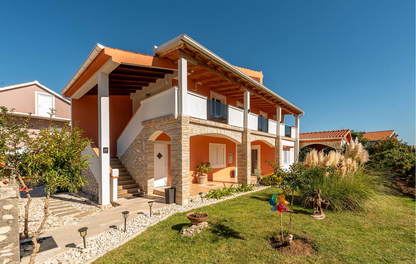 Ganze Ferienwohnung, Ferienwohnung für 4 Personen mit Terrasse in Novigradsko More, Zadar