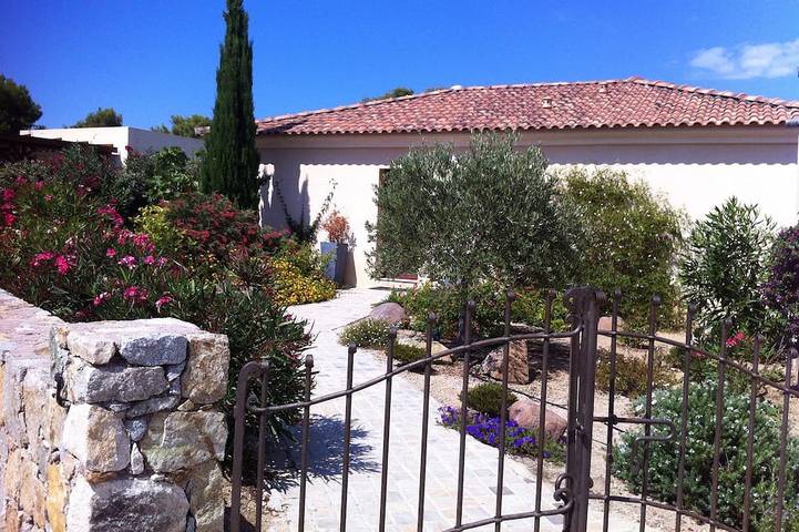 Villa pour 7 personnes, avec jardin à Lumio