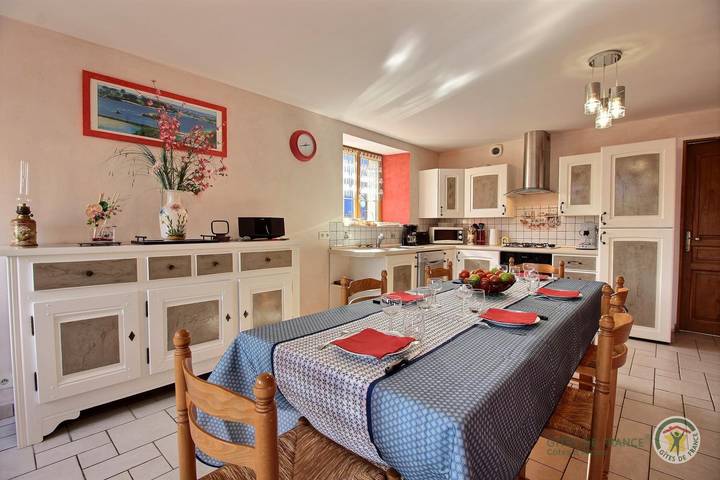 Gîte pour 4 personnes, avec Terrasse et Jardin à Plourivo - 2