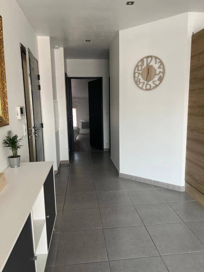 Gîte pour 6 personnes, avec terrasse à Morières-lès-Avignon - 3