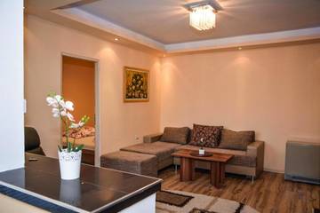 Gîte pour 5 personnes, avec vue sur le lac ainsi que vue et balcon à Kladovo