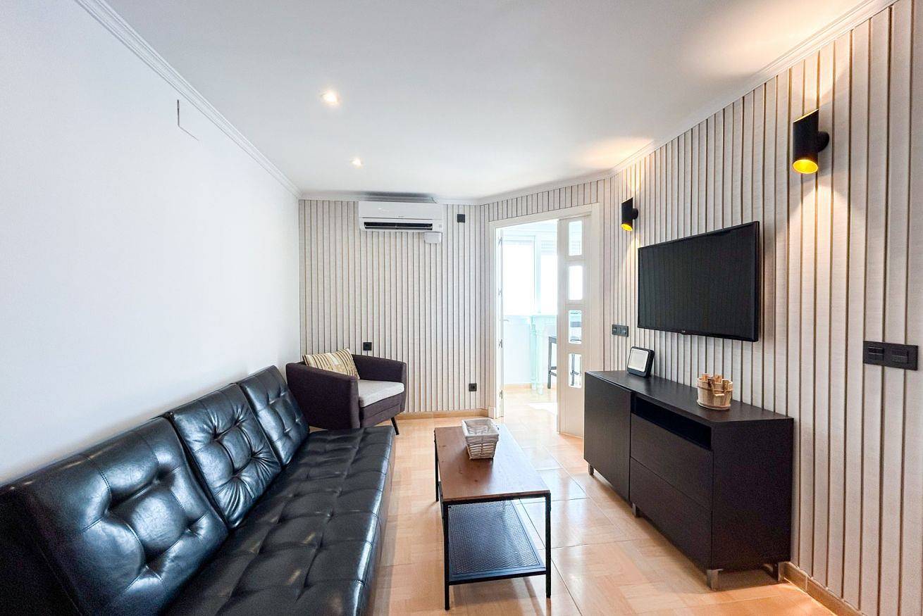 Apartamento entero, Moderno apartamento con vistas al mar en Sabinillas in San Luis de Sabinillas, Manilva