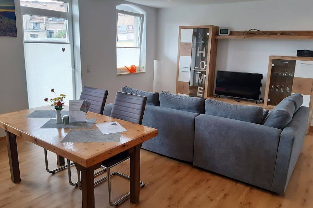 Ganze Wohnung, Raumwunder mit Balkon in Frankenberg, Chemnitz und Umgebung