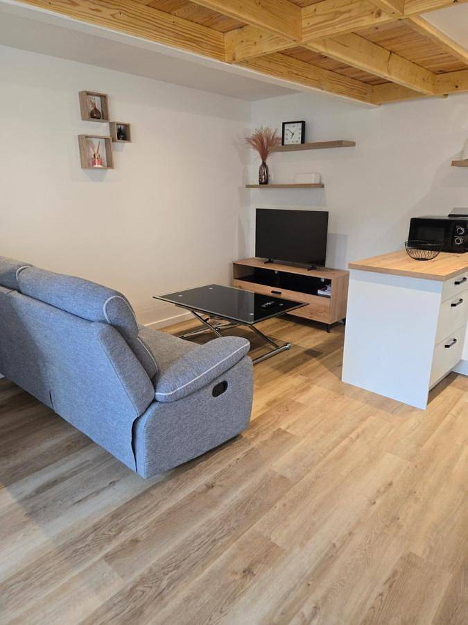 Gîte pour 2 personnes, avec jardin ainsi que terrasse et vue à Tarascon-sur-Ariège - 3