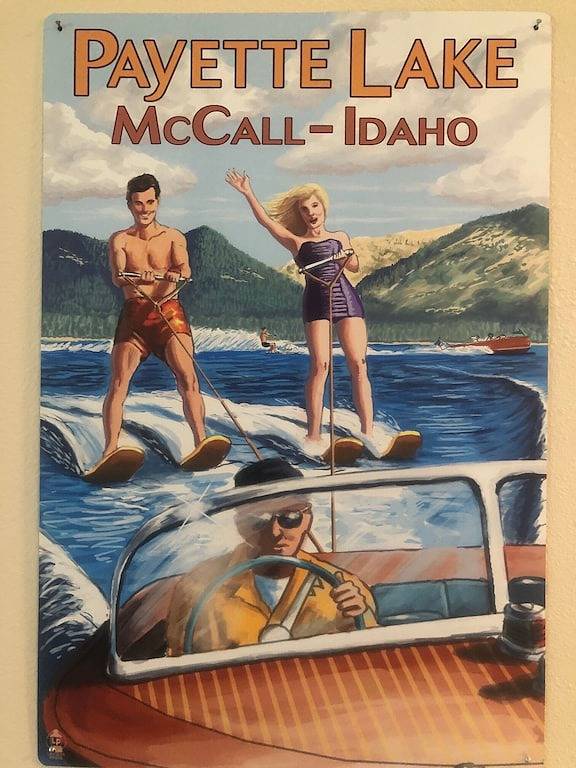 Vacation rental for 6 people, with yard and pool as well as sauna and hot tub in McCall