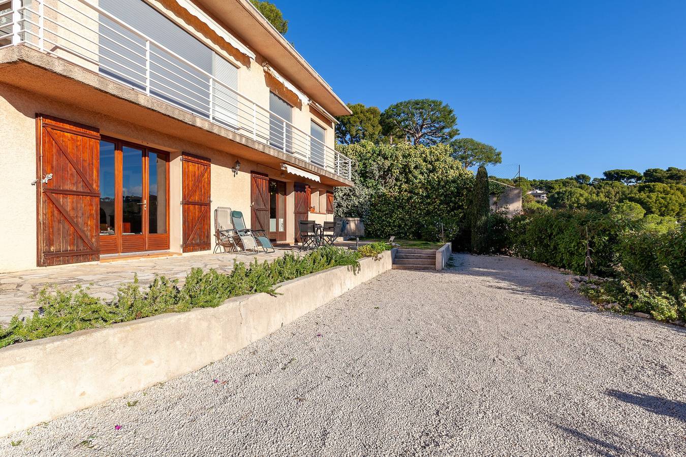 Studio entier, Studio 'Ukika' avec vue sur la mer, Wi-Fi et climatisation in Cassis, Parc national des Calanques