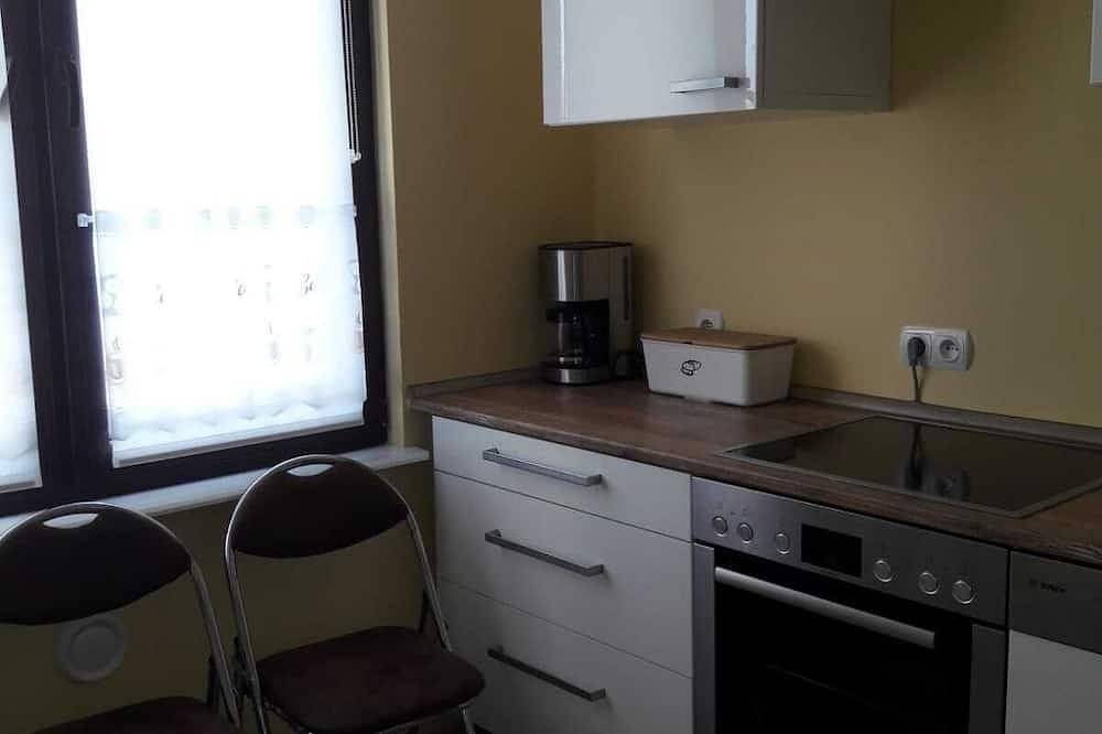 Entire apartment, Bright, freshly renovated apartment in Gdynia near the beach and harbor, Baltic Sea in Gdynia, Tricity