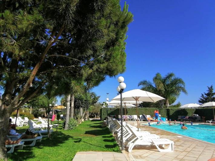 Agriturismo per 4 persone, con giardino e terrazza in Marsala