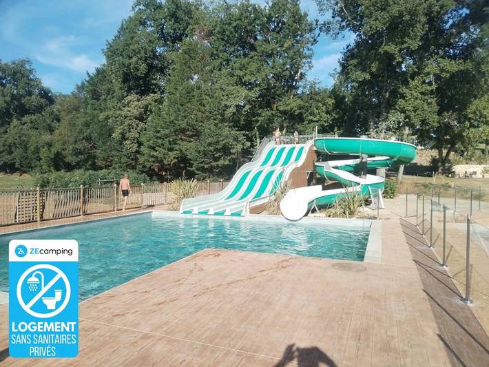 Gîte pour 4 personnes, avec jacuzzi et bassin pour enfant à Soturac