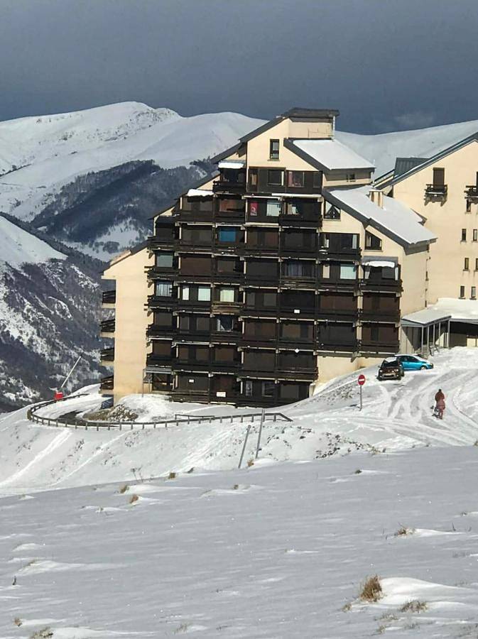 Gîte pour 5 personnes, avec terrasse et vue dans Station De Luchon Superbagnere - 3