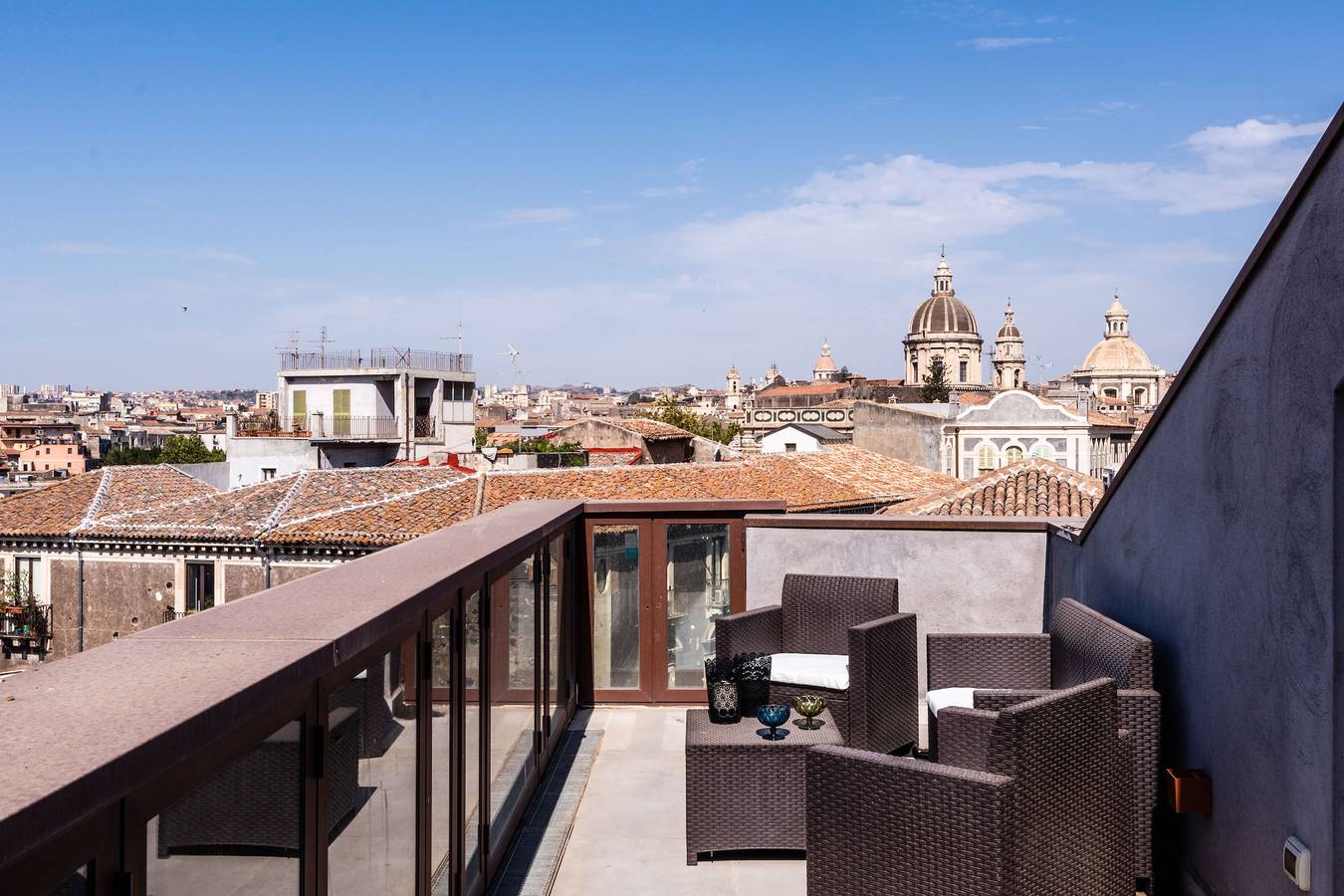 Ganze Wohnung, Vecchio Bastione with Terrace - Rs in Catania, Catania Provinz