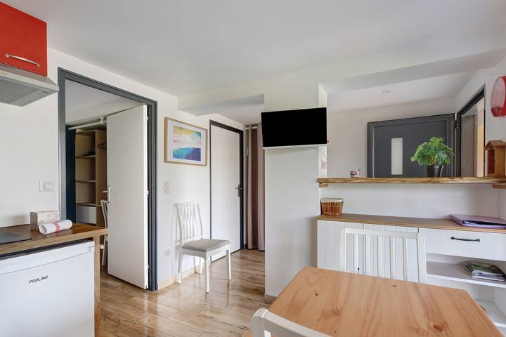 Ganze Wohnung, Apartment 'T2 Antipuyou - Garten Erdgeschoss' mit privater Terrasse, Wlan und Klimaanlage in Salies-de-Béarn, Béarn