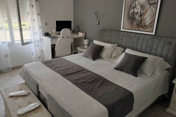 Location de vacances pour 4 personnes, avec jardin ainsi que terrasse et jacuzzi à Saint-Germain-du-Seudre - 3