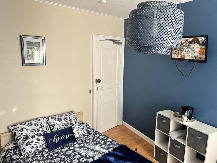 Chambre d’hôte pour 2 personnes, avec Terrasse ainsi que Jardin et Vue