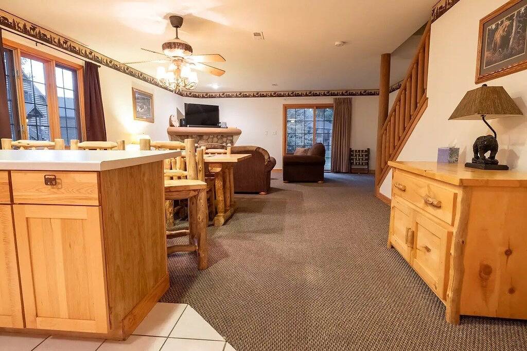 All Season Villa - Starved Rock area! in Starved Rock State Park