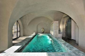 Hôtel pour 4 personnes, avec jardin ainsi que piscine et sauna à Hérépian