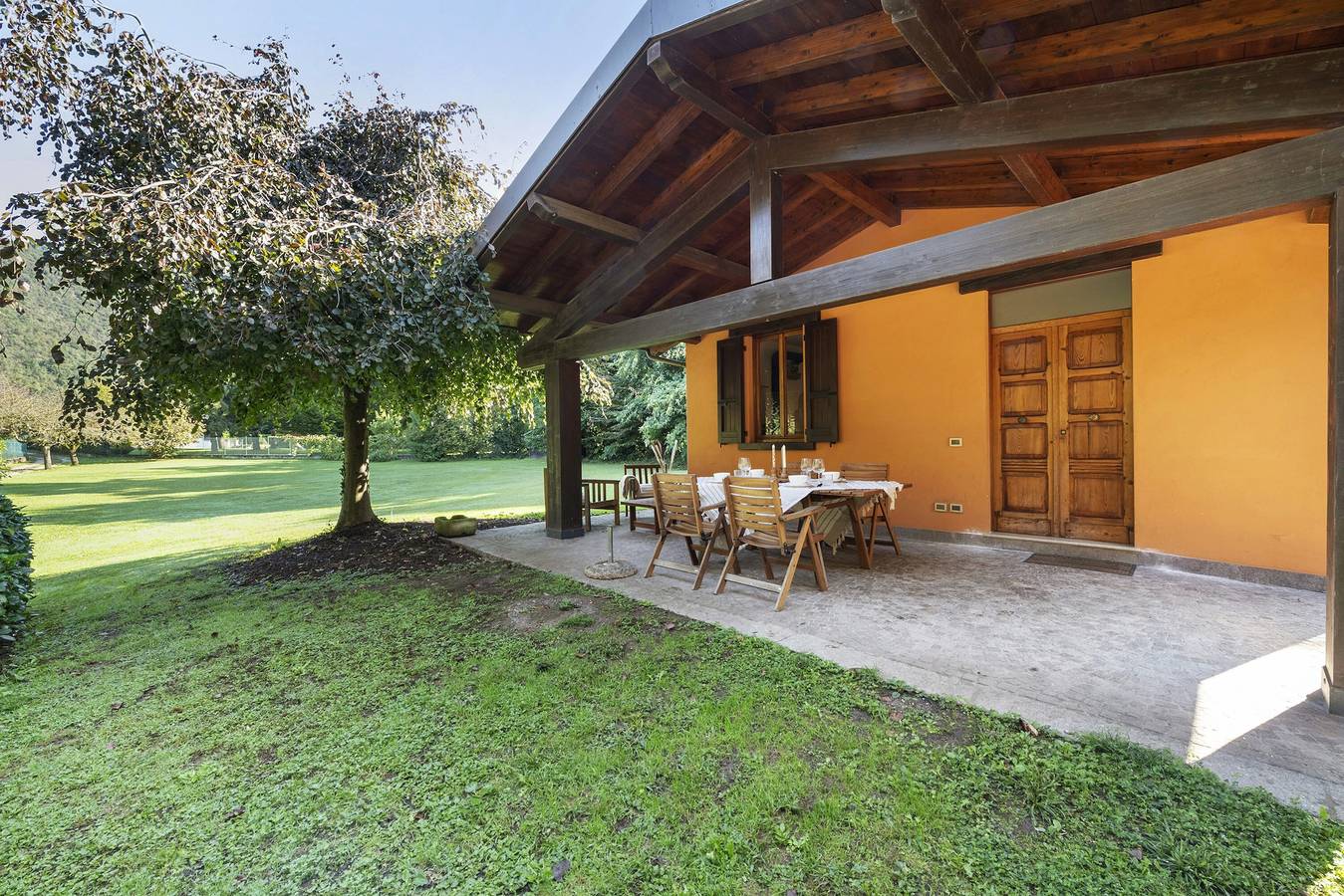 Ferienhaus 'Villetta Arcadia Corallo' mit Bergblick, privater Terrasse und Garten in Vobarno, Gardasee-Berge