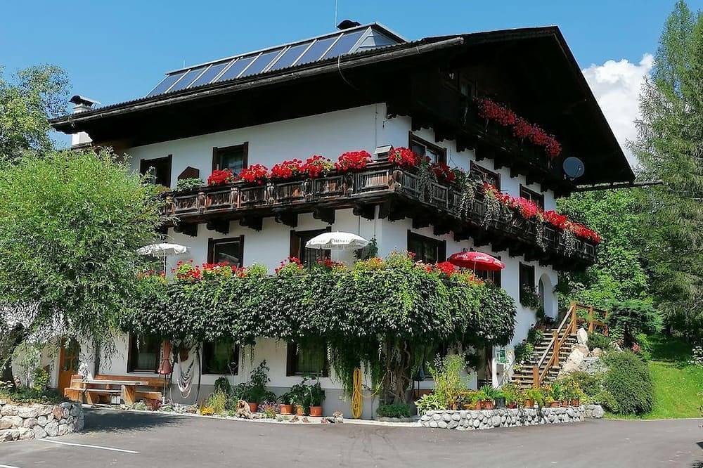 Ganze Wohnung, Fewo I \"Morgenrot\"/2 Schlafräume/Du/Wc - Biohof Gschwandt in Roßleithen, Totes Gebirge