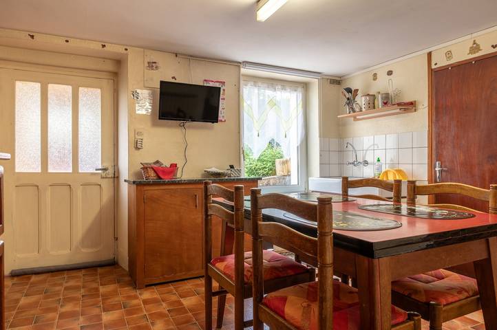 Studio entier, Studio Margeriaz avec Wifi: Vue panoramique sur la Ville et le Lac- idéal pour couple avec enfants in Gérardmer, Parc naturel régional des Ballons des Vosges